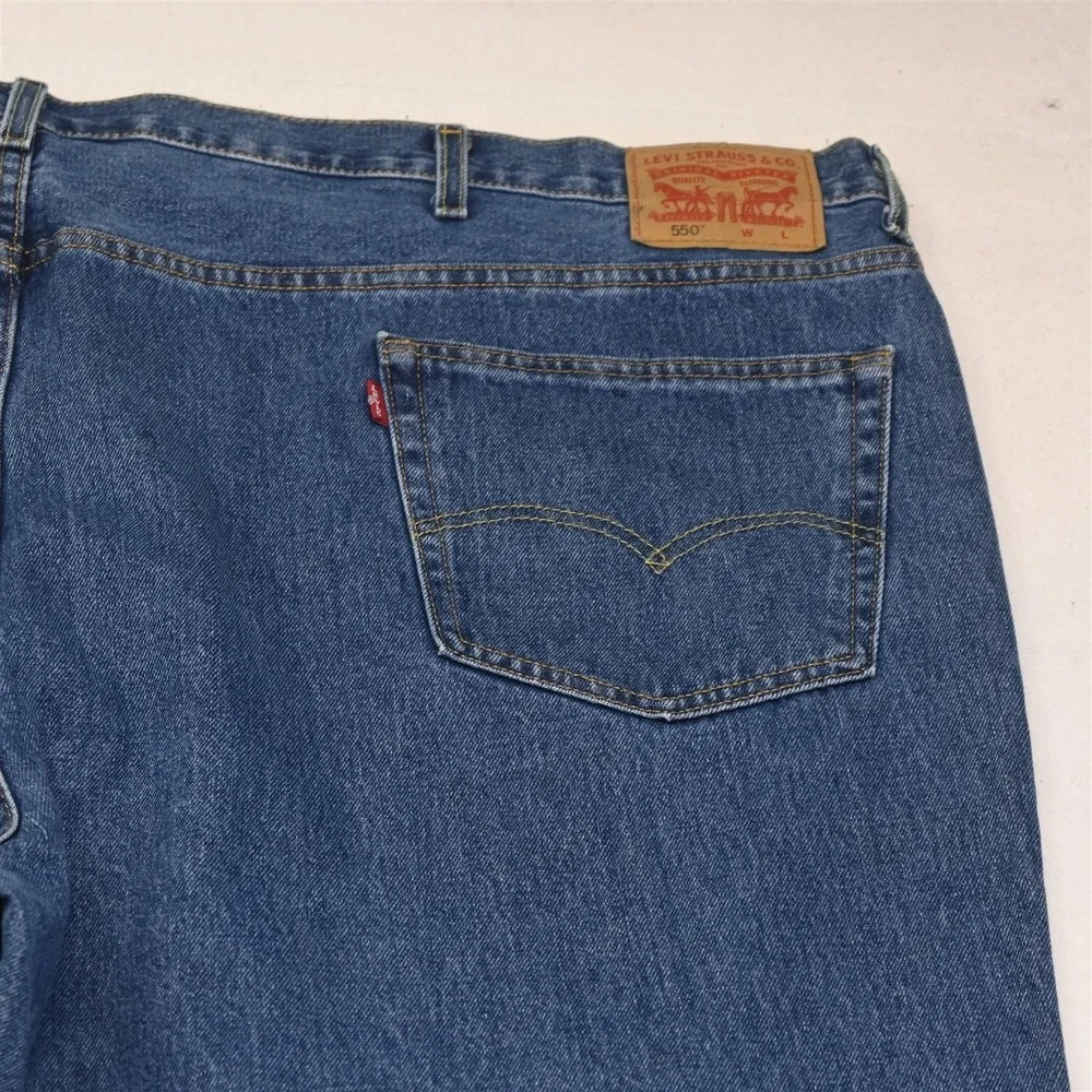 Levi's 56x30 Medium Stonewash 550 Relaxed‎ Mens Jeans